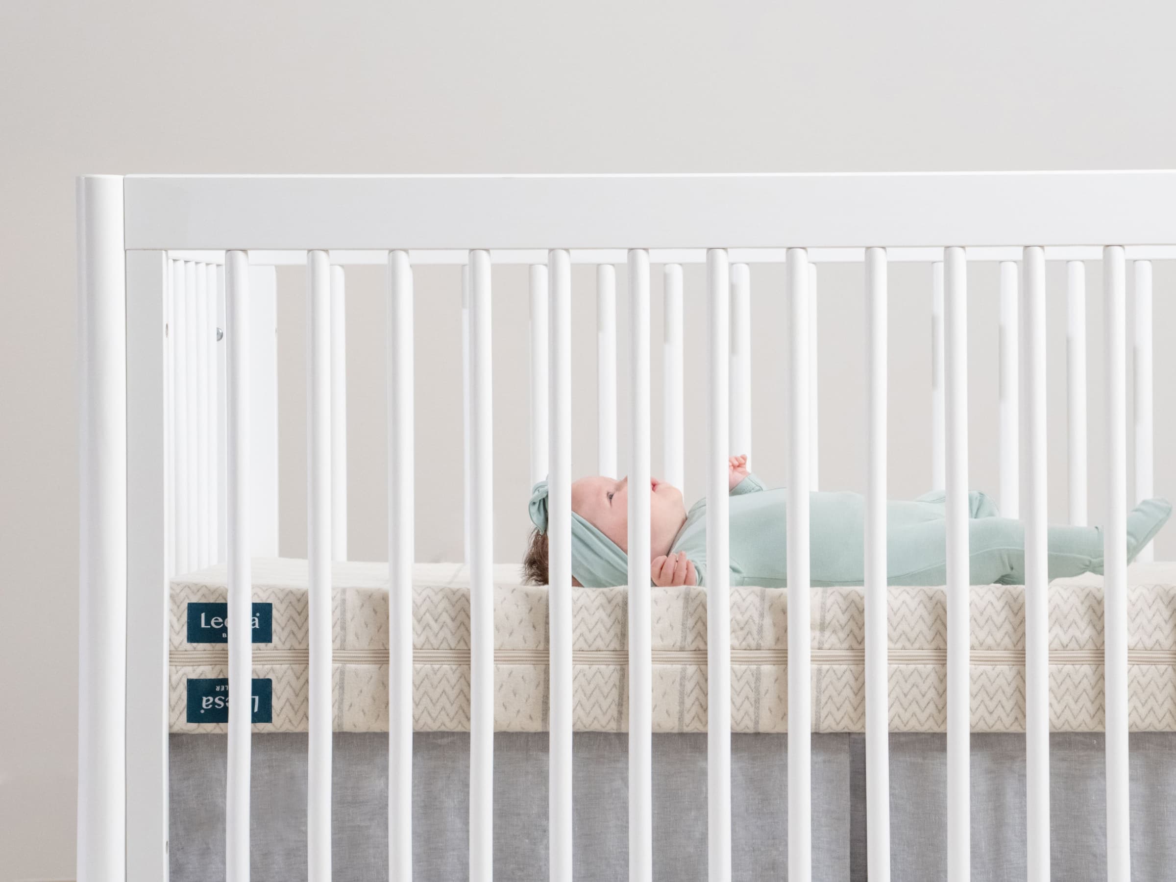 leesa-mattress-crib-05