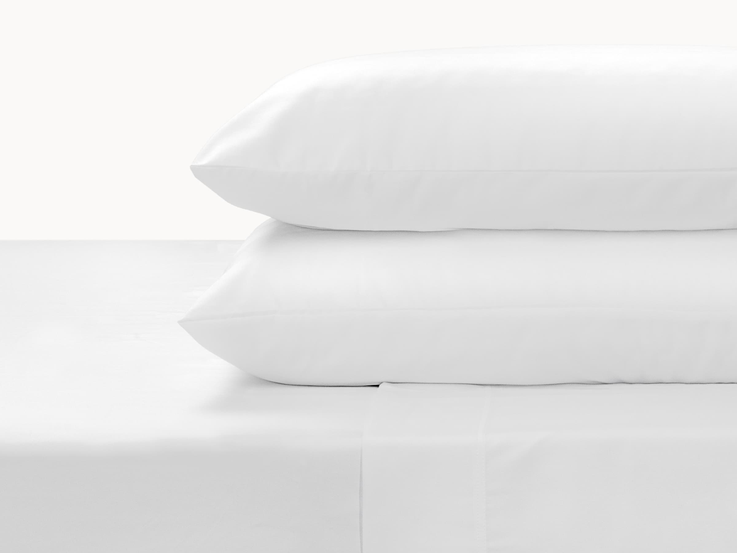 Leesa white cotton blend bedding sheet set side view