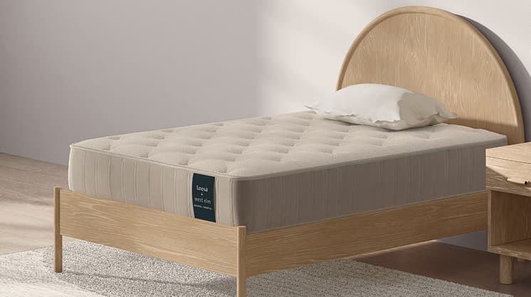 leesa-productcard-natural-essential