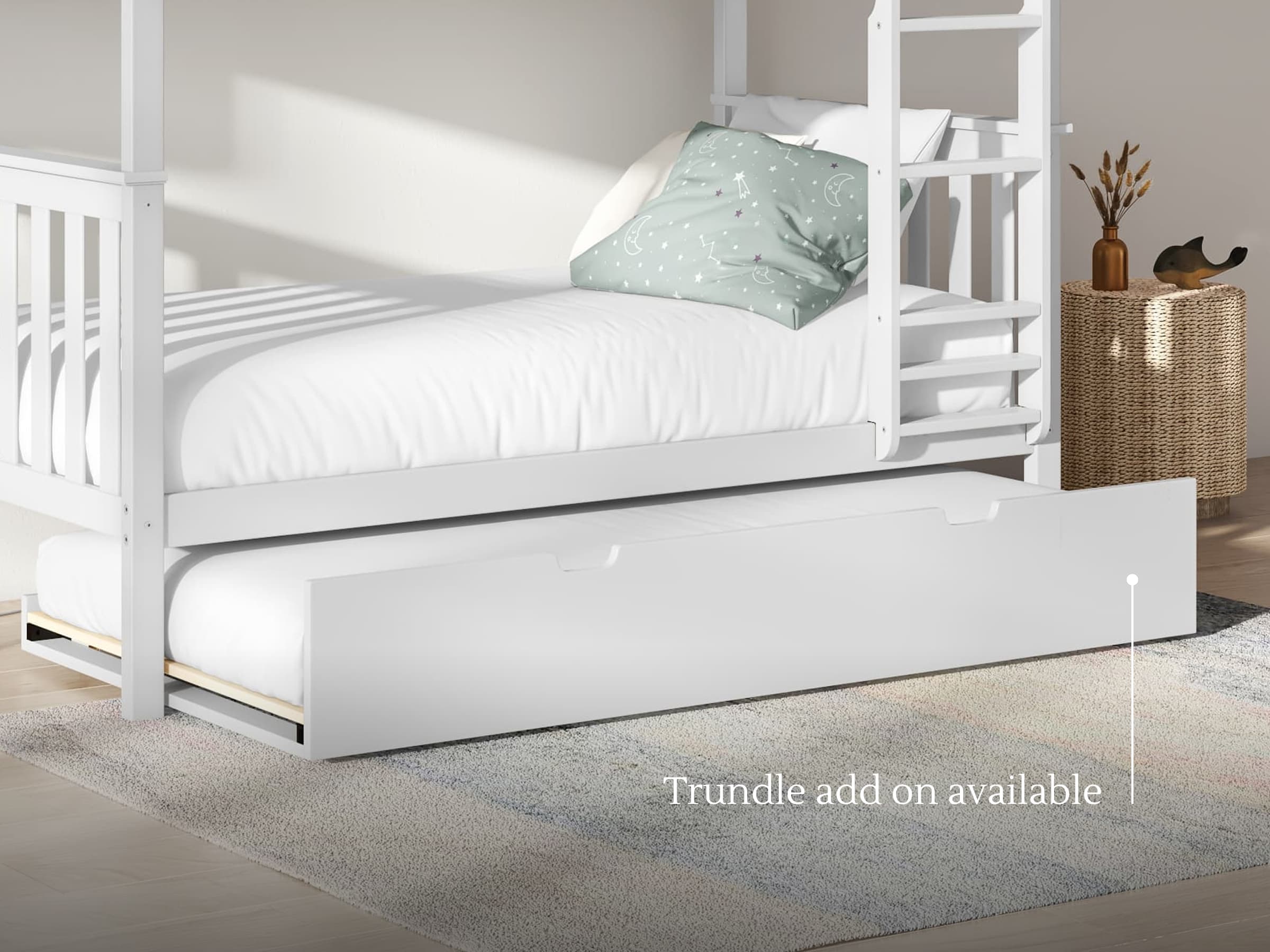 leesa-bases-bawn-ToverT-02-white
