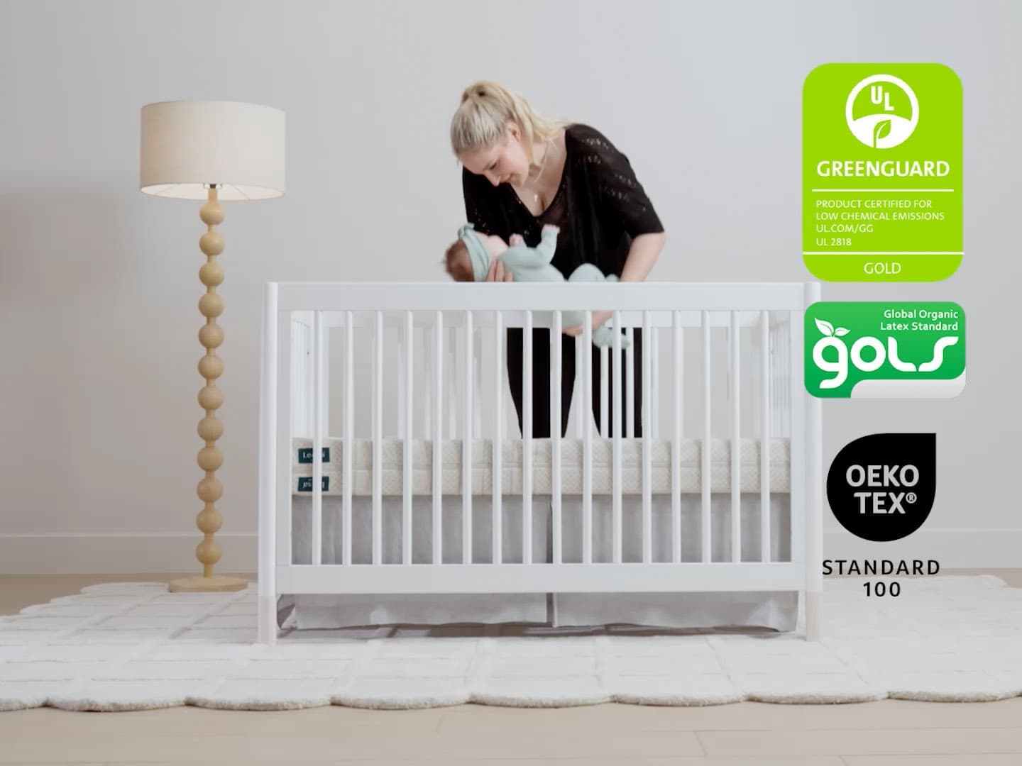 leesa-mattress-crib-01