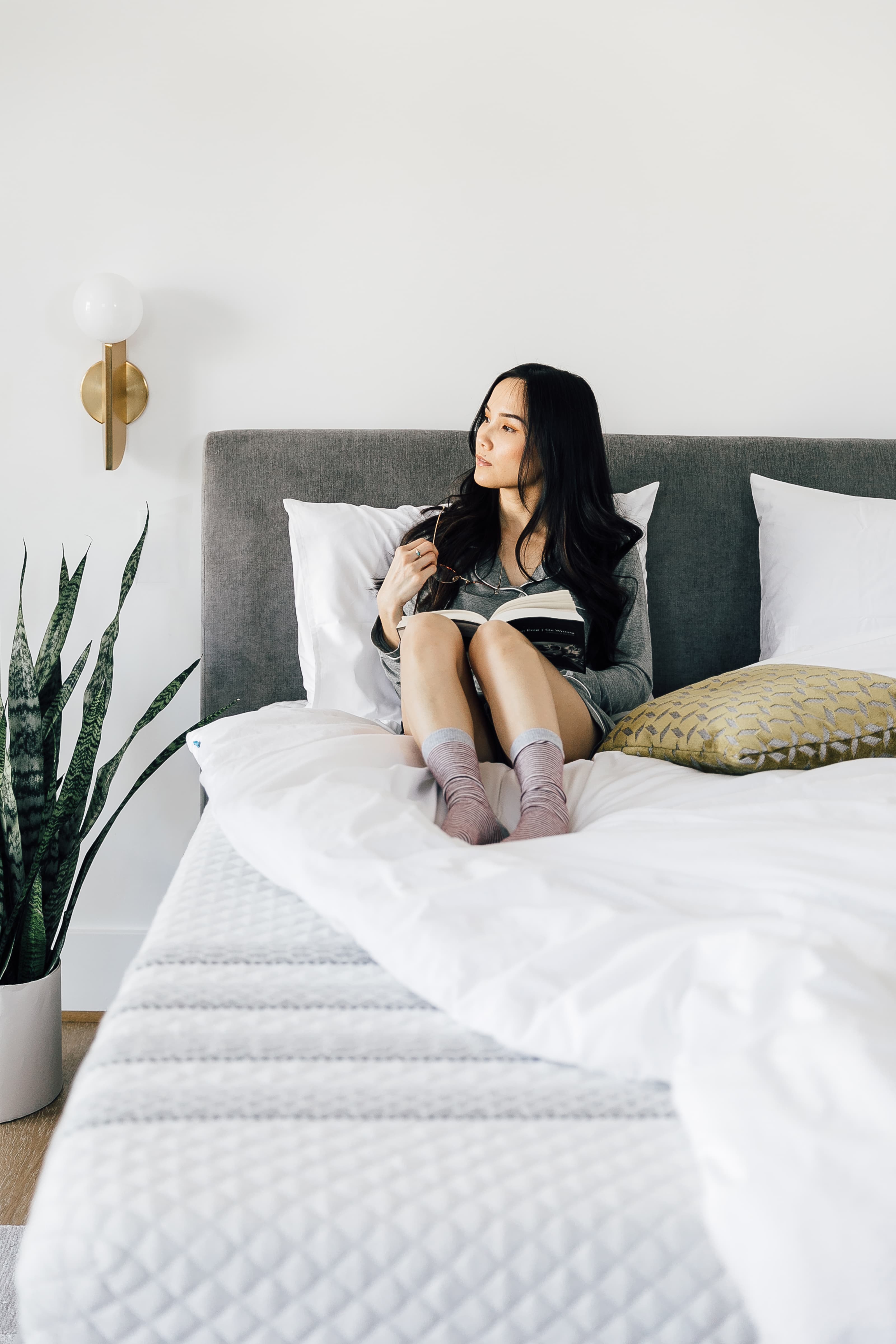 Leesa Sapira Hybrid mattress lifestyle photo