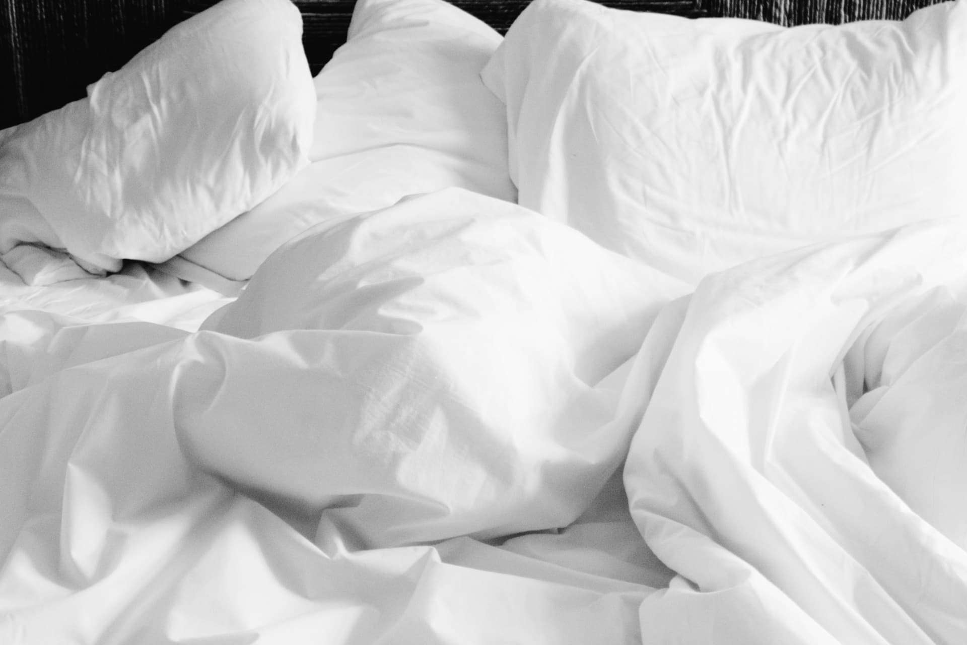 White sheets on a Leesa bed