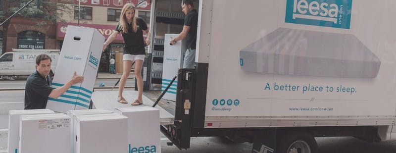 leesa_staff_unloading_a_leesa_truck