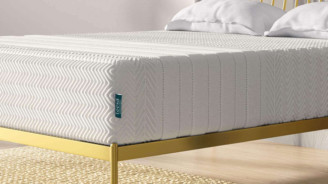 Leesa Legend Hybrid mattress