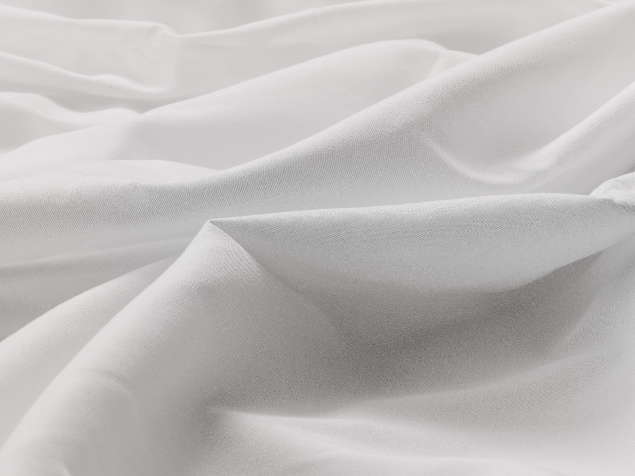 Leesa white cotton blend bedding sheet set