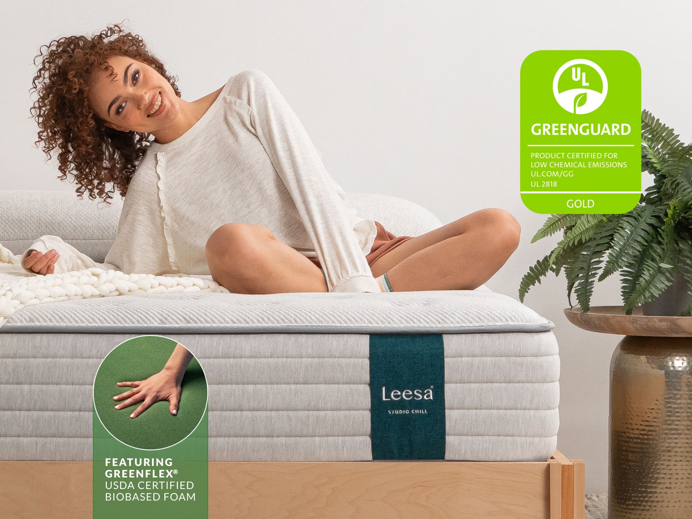 leesa-mattress-chill-studio-01