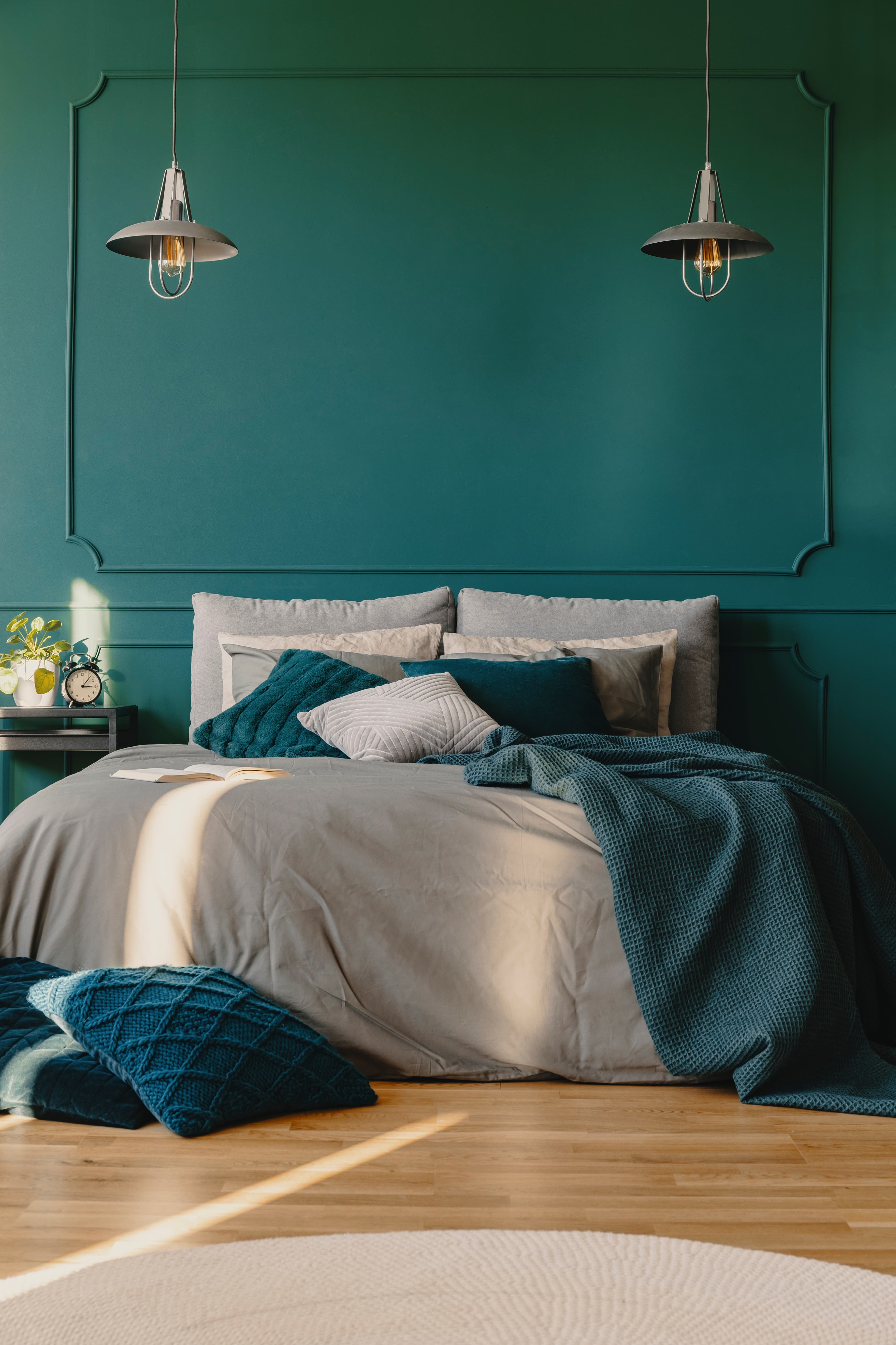 Pillows on a Leesa bed
