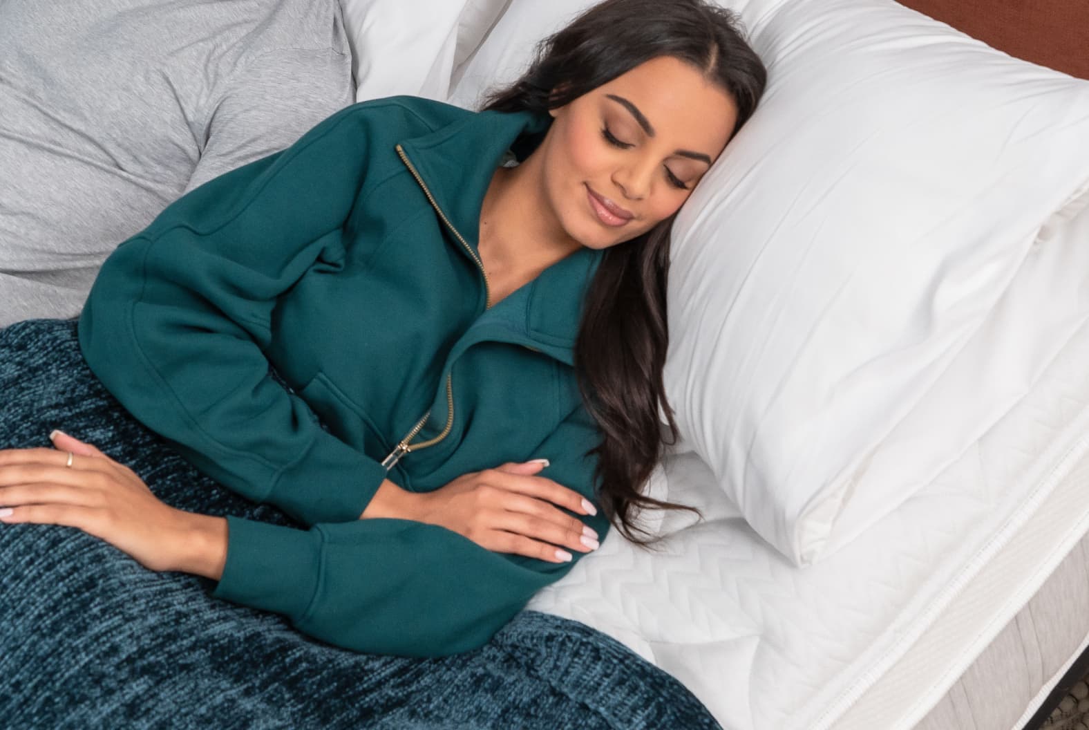 Neck and Shoulder Leesa Mattresses